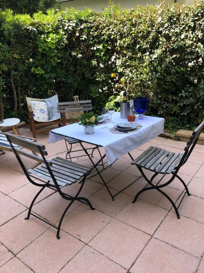 Atypical T2 Of 35 M With Garden Near The Sea Apartment *